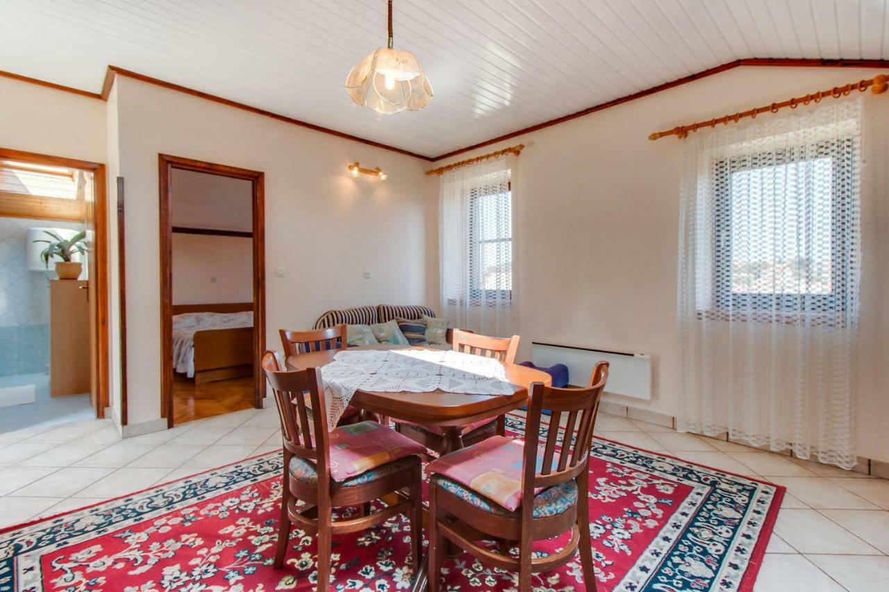 Apartment Danilo Mali Lošinj Dış mekan fotoğraf